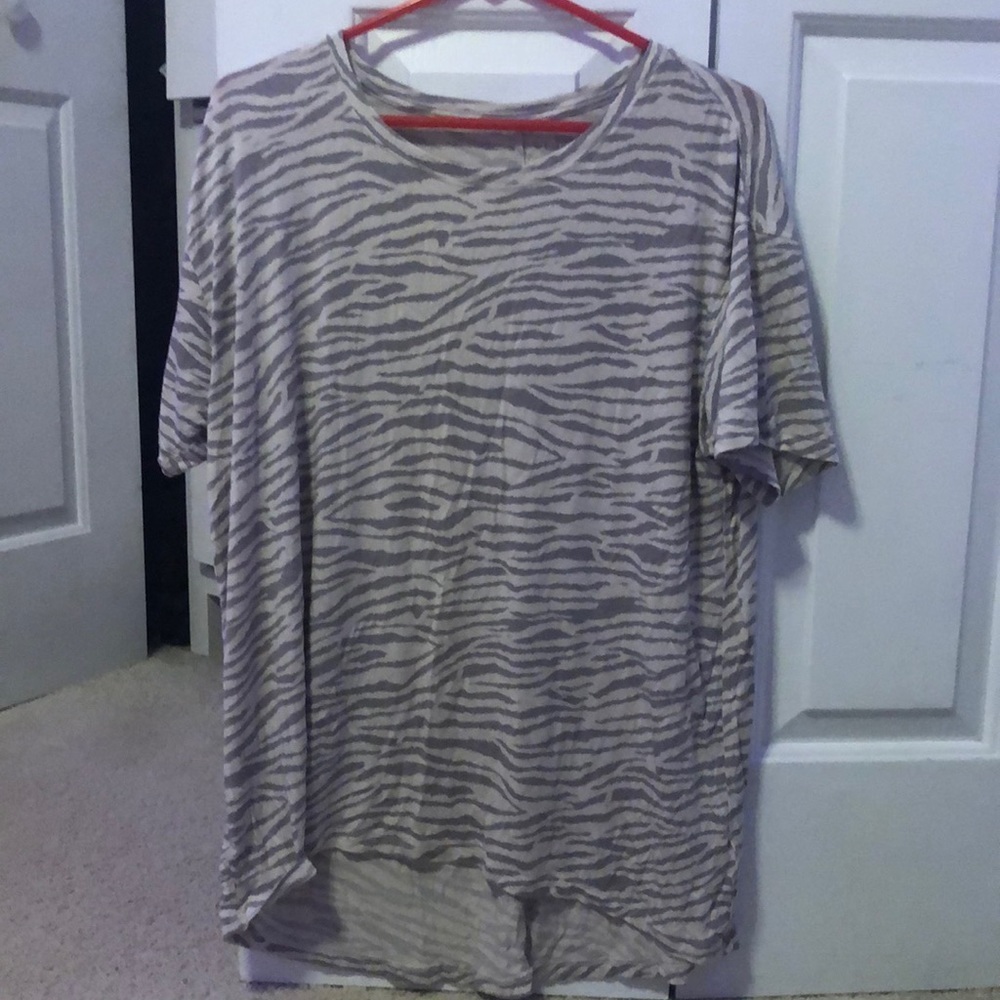 American Eagle Soft and Sexy Tee M
